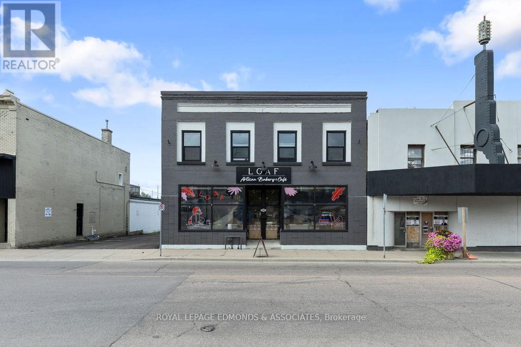 201 PEMBROKE STREET W, Pembroke, Ontario
