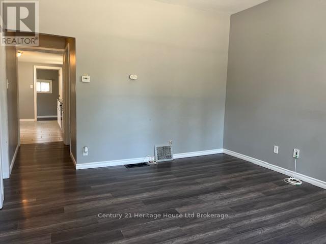 74 Wilson Street, Woodstock, Ontario  N4S 3N5 - Photo 14 - X12360036