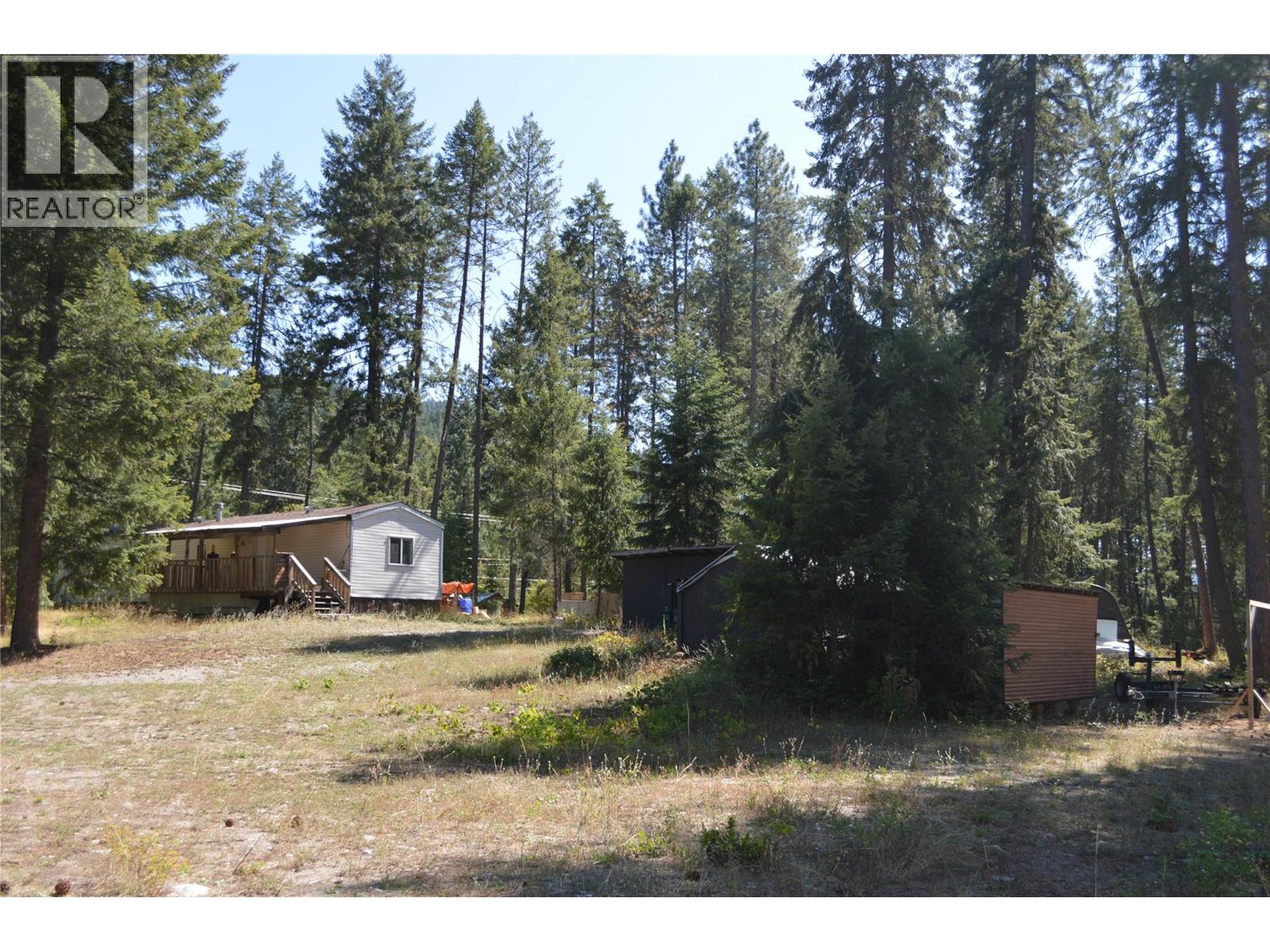 2021 Fife Road, Christina Lake, British Columbia  V0H 1E3 - Photo 2 - 10360289