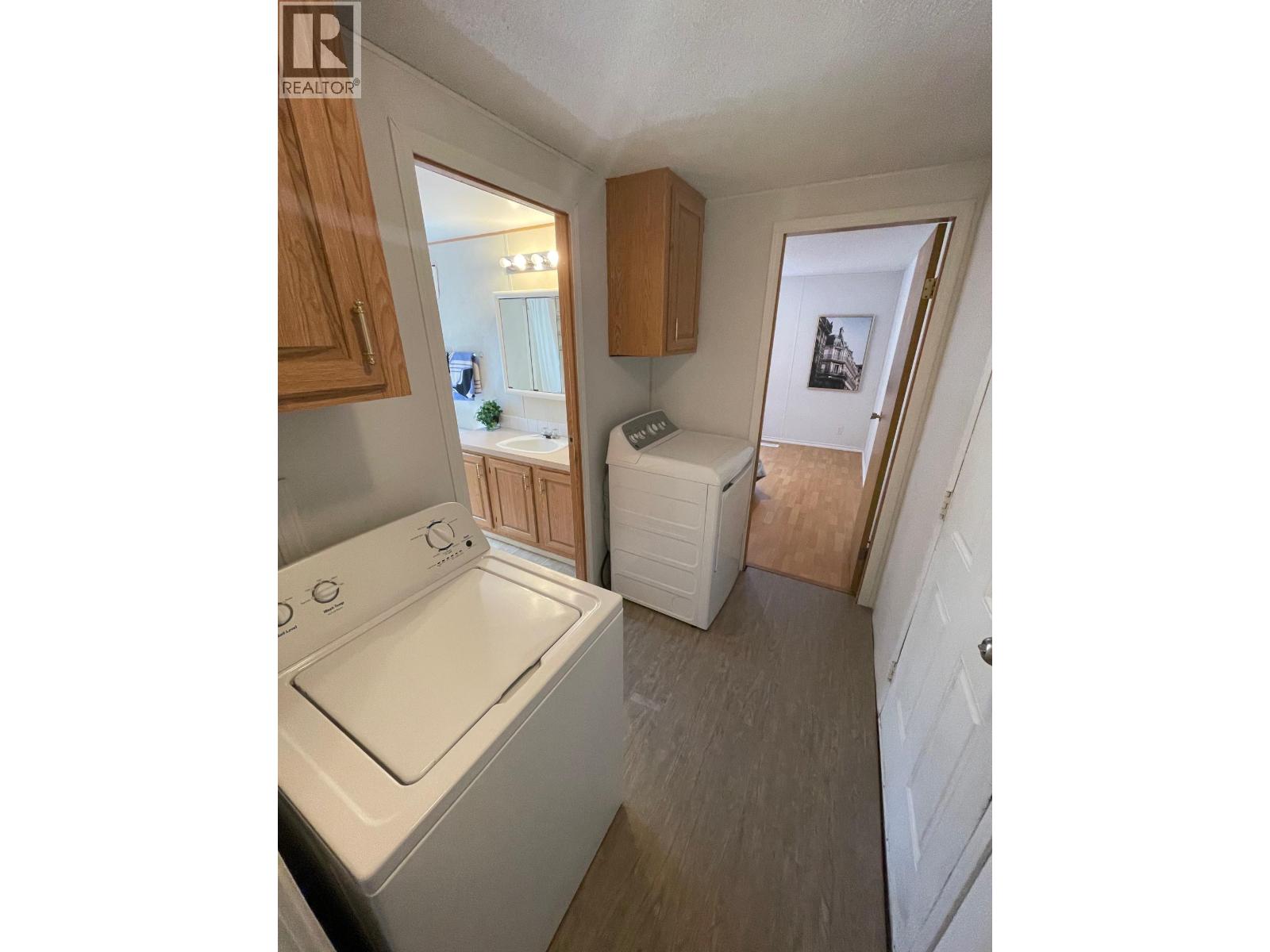2021 Fife Road, Christina Lake, British Columbia  V0H 1E3 - Photo 30 - 10360289