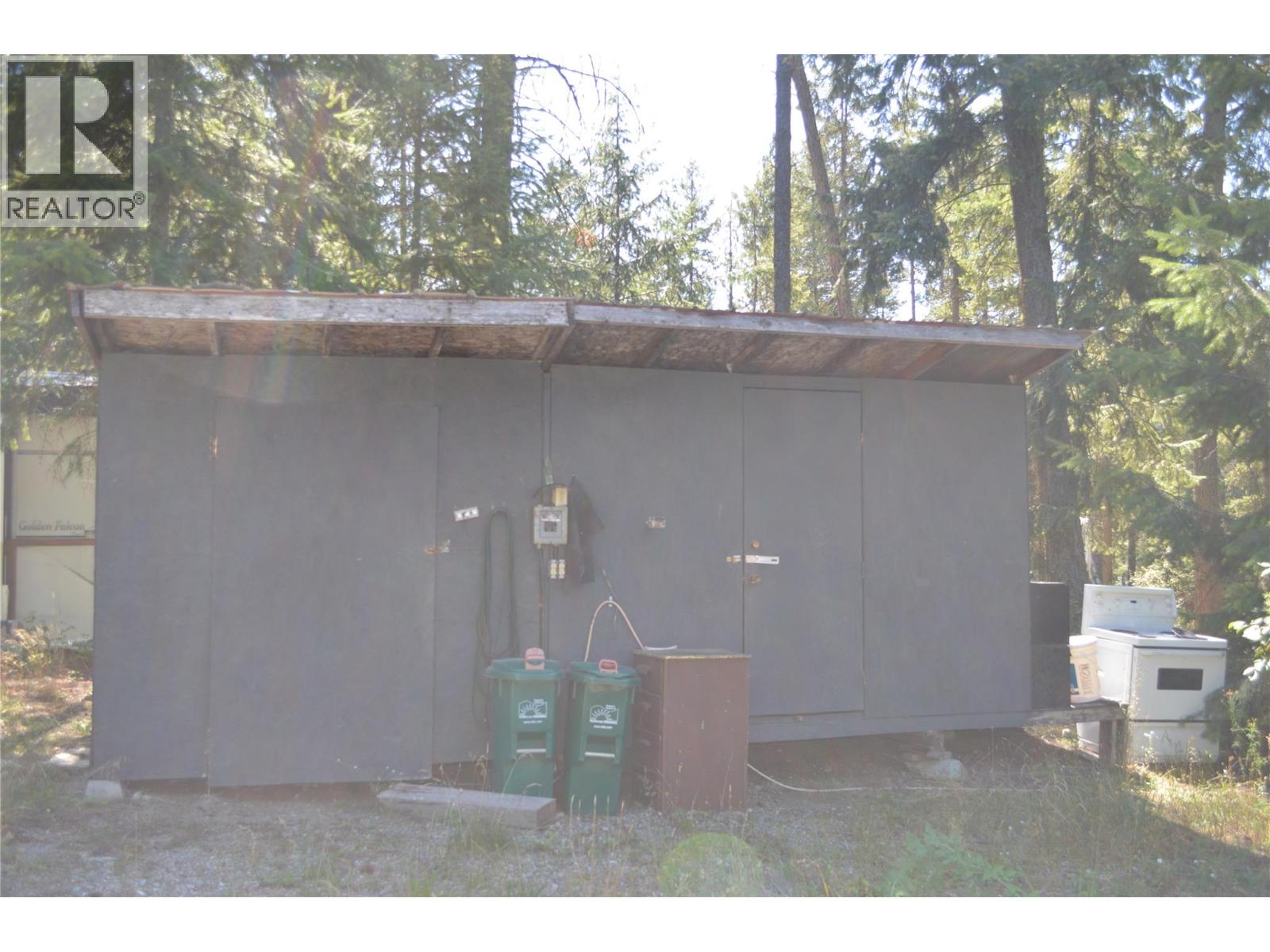 2021 Fife Road, Christina Lake, British Columbia  V0H 1E3 - Photo 39 - 10360289