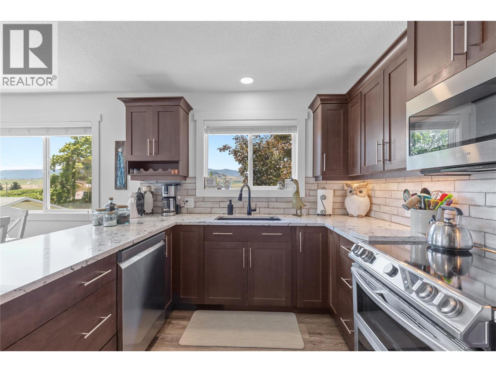 6149 Bella Vista Road, Vernon, British Columbia  V1H 1B4 - Photo 8 - 10360383