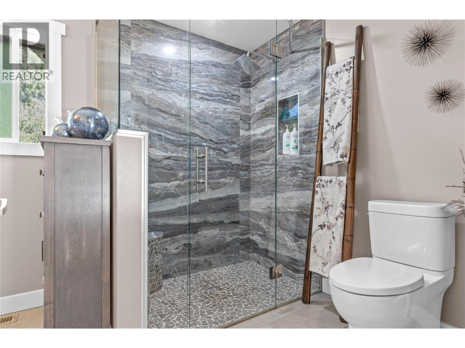 6149 Bella Vista Road, Vernon, British Columbia  V1H 1B4 - Photo 42 - 10360383