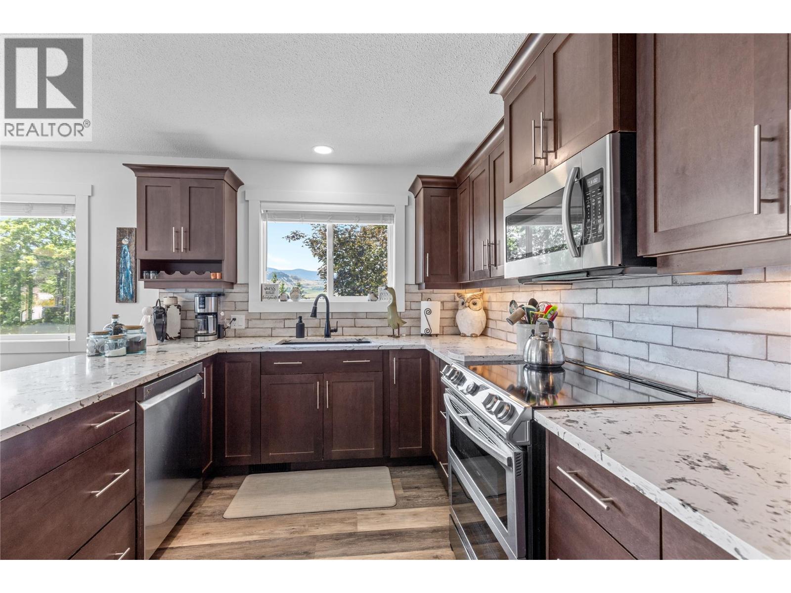 6149 Bella Vista Road, Vernon, British Columbia  V1H 1B4 - Photo 7 - 10360383