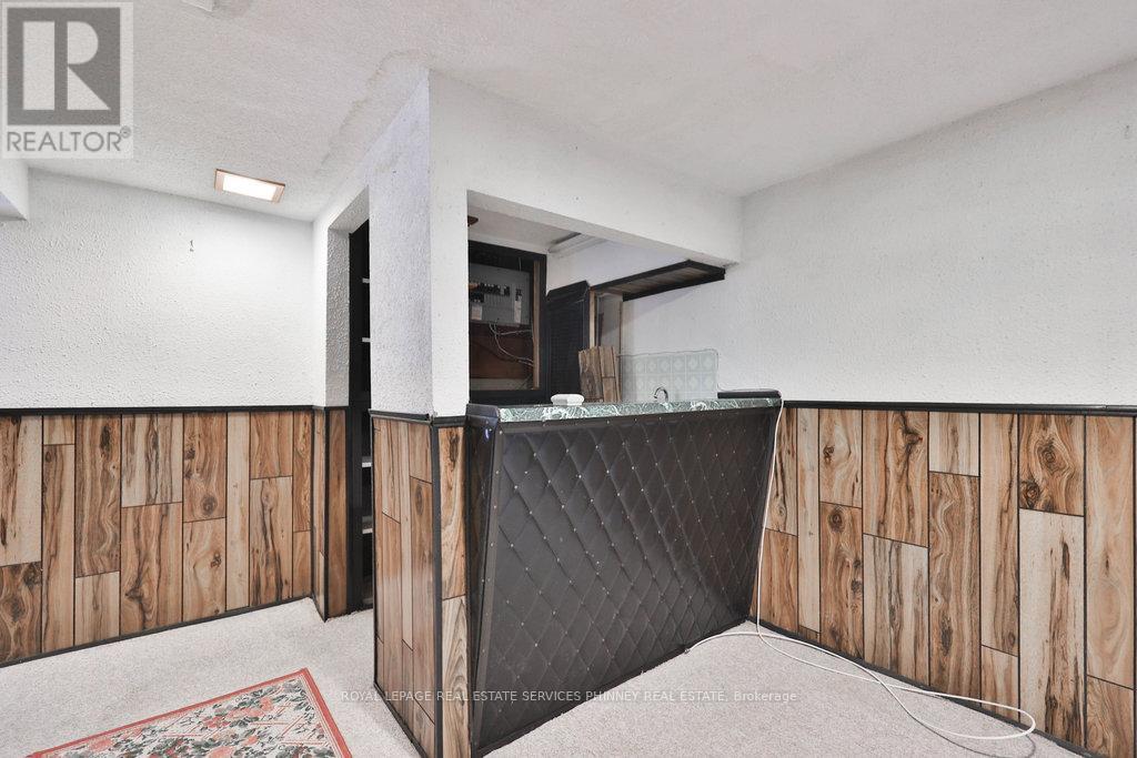 72 Oriole Avenue, Mississauga, Ontario  L5G 1V2 - Photo 15 - W12359969