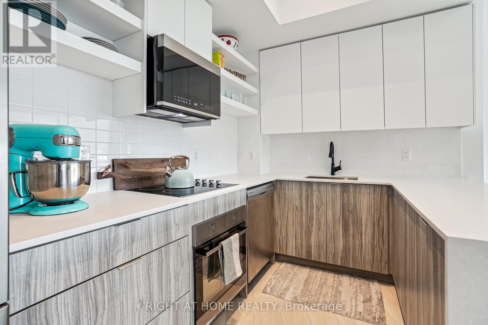 436 - 2485 Taunton Road, Oakville, Ontario  L6H 3R8 - Photo 9 - W12360042