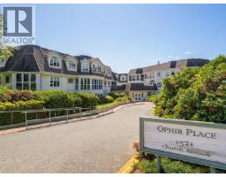 206 1521 Church Ave Ophir Place