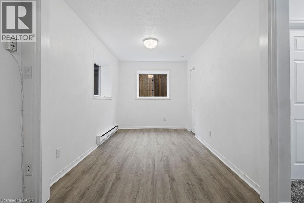 2015 Leighland Road Unit# 2, Burlington, Ontario  L7R 3S9 - Photo 8 - 40762726