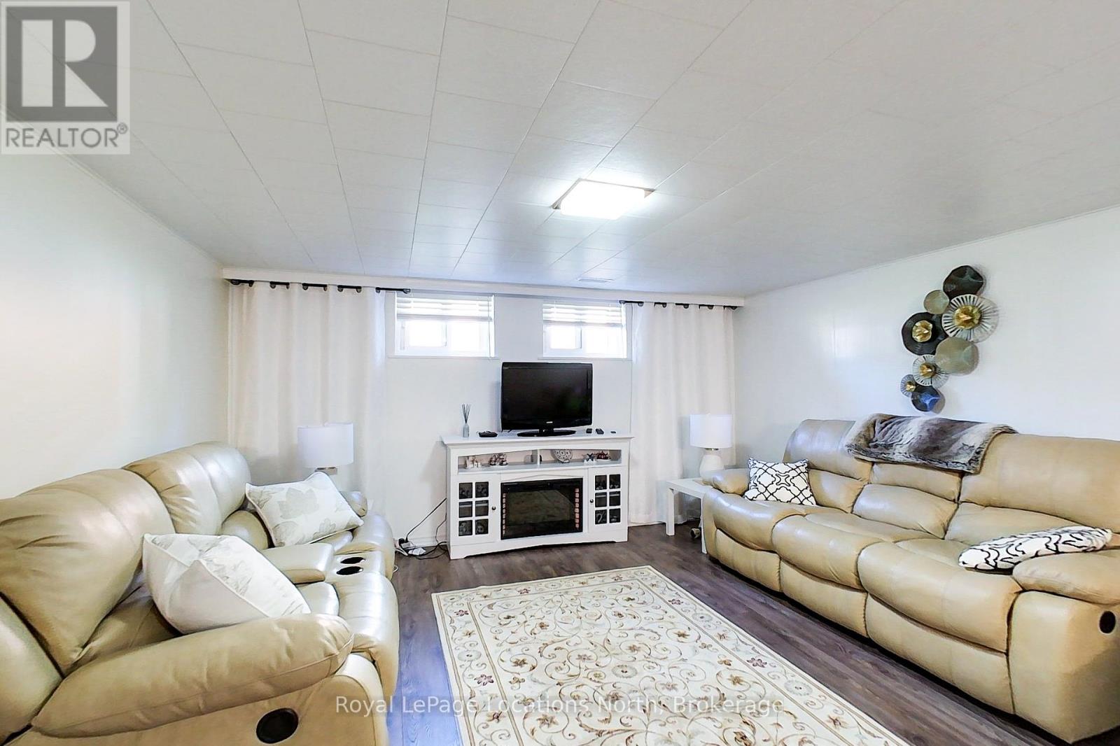 51 Union Street, Meaford, Ontario  N4L 1E6 - Photo 27 - X12360091