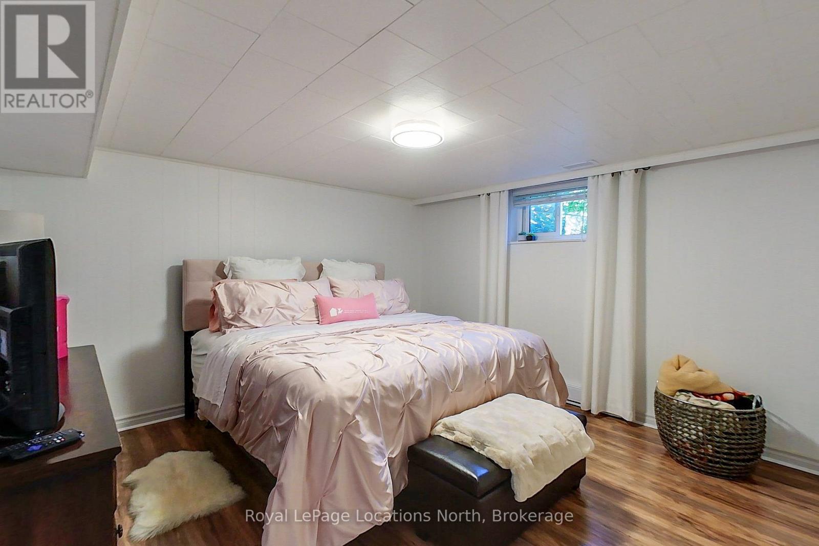 51 Union Street, Meaford, Ontario  N4L 1E6 - Photo 37 - X12360091