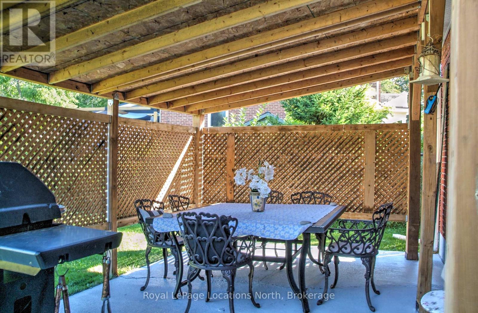 51 Union Street, Meaford, Ontario  N4L 1E6 - Photo 8 - X12360091