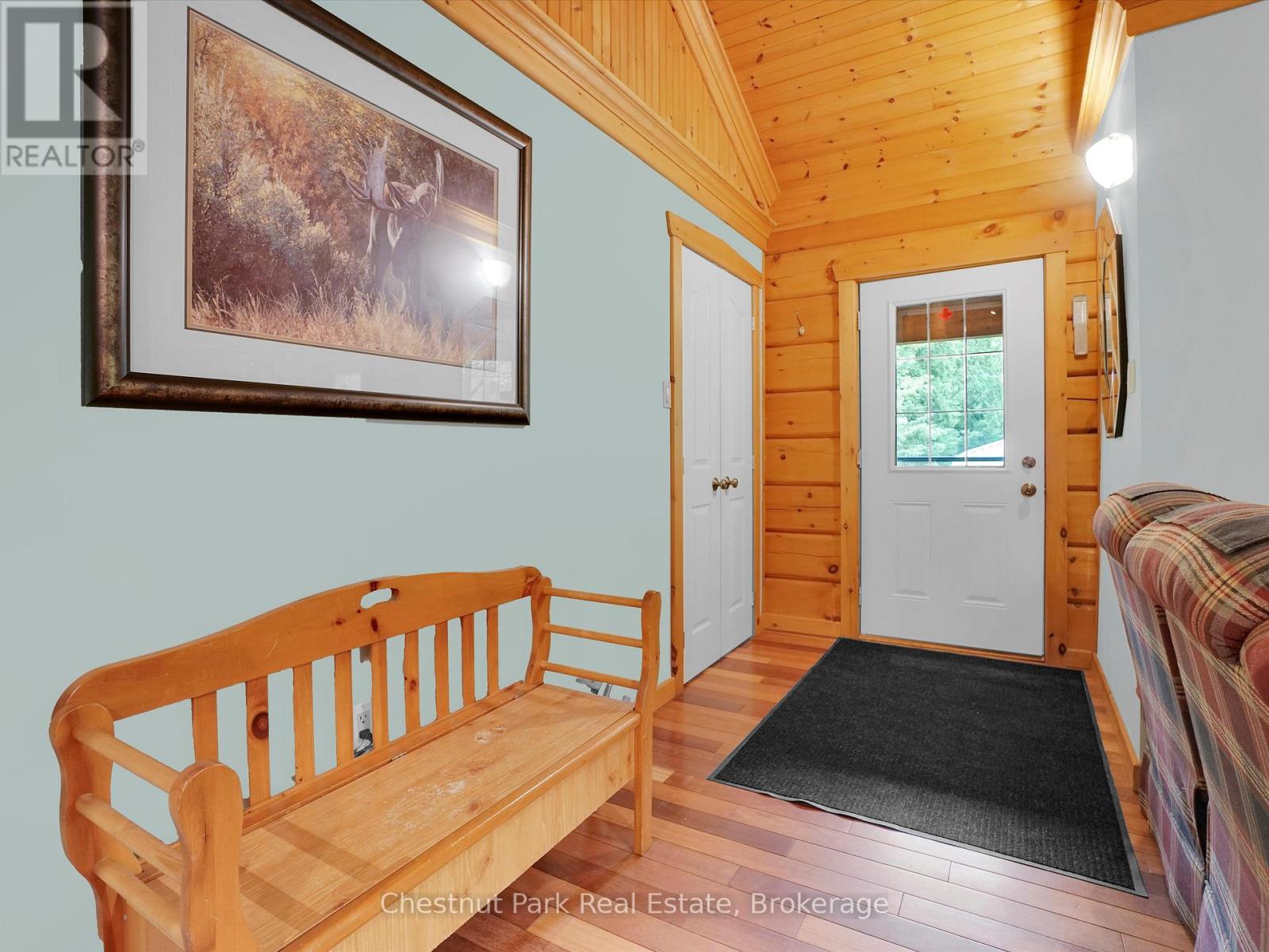 1300 Dickie Lake Road W, Lake Of Bays, Ontario  P0B 1A0 - Photo 14 - X12360094