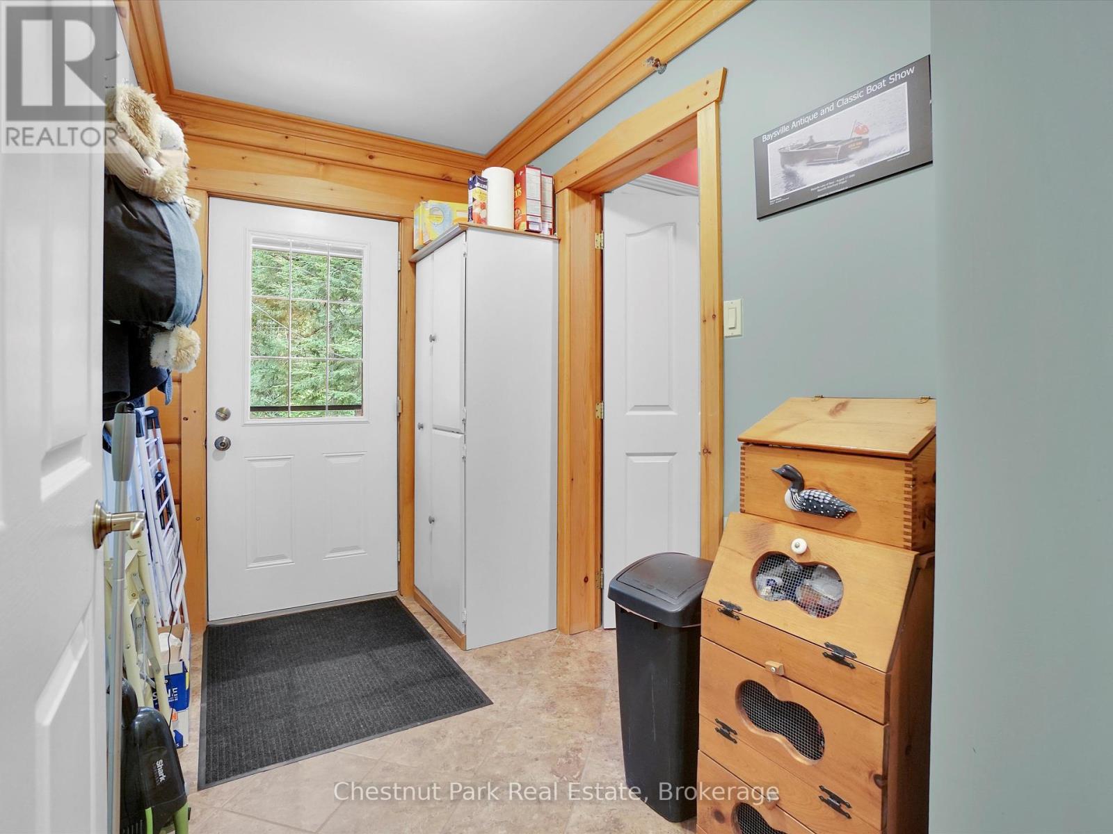 1300 Dickie Lake Road W, Lake Of Bays, Ontario  P0B 1A0 - Photo 15 - X12360094