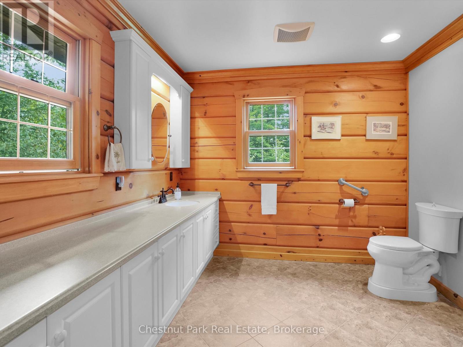 1300 Dickie Lake Road W, Lake Of Bays, Ontario  P0B 1A0 - Photo 17 - X12360094