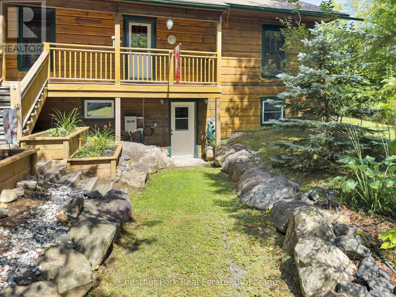 1300 Dickie Lake Road W, Lake Of Bays, Ontario  P0B 1A0 - Photo 35 - X12360094