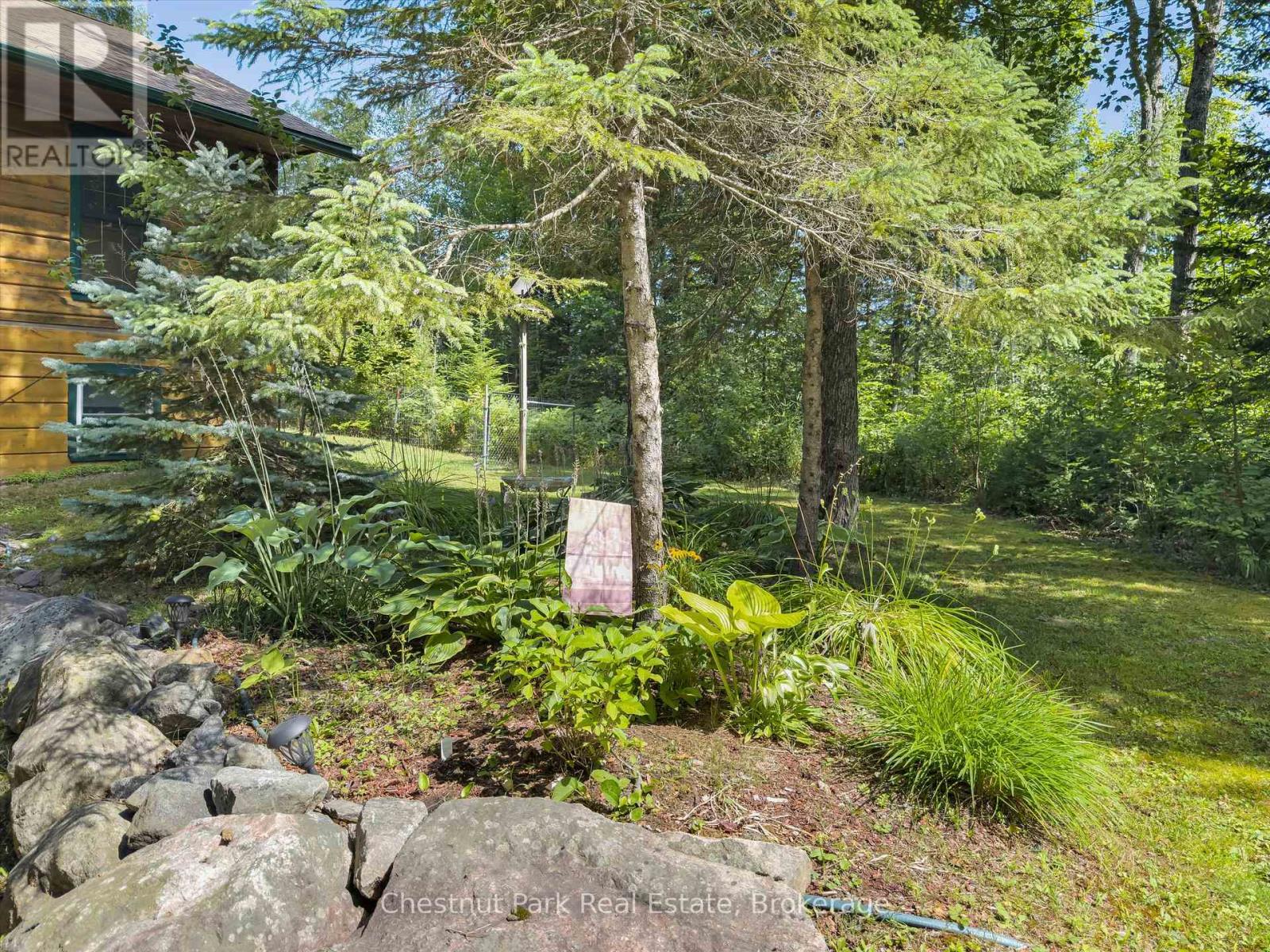 1300 Dickie Lake Road W, Lake Of Bays, Ontario  P0B 1A0 - Photo 46 - X12360094