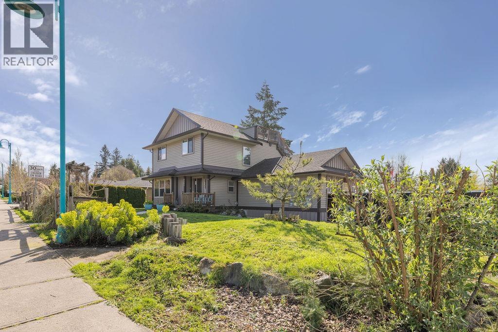 6391 ORACLE ROAD, Sechelt, British Columbia