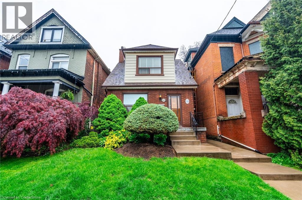 204 Emerald Street N, Hamilton, Ontario  L8L 5K8 - Photo 1 - 40759483