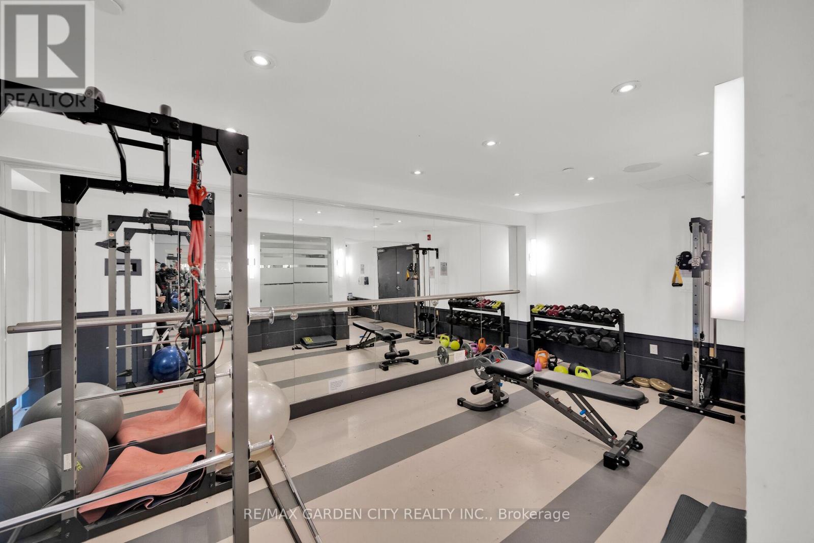 408 - 10 Concord Place, Grimsby, Ontario  L3M 0G6 - Photo 43 - X12360068