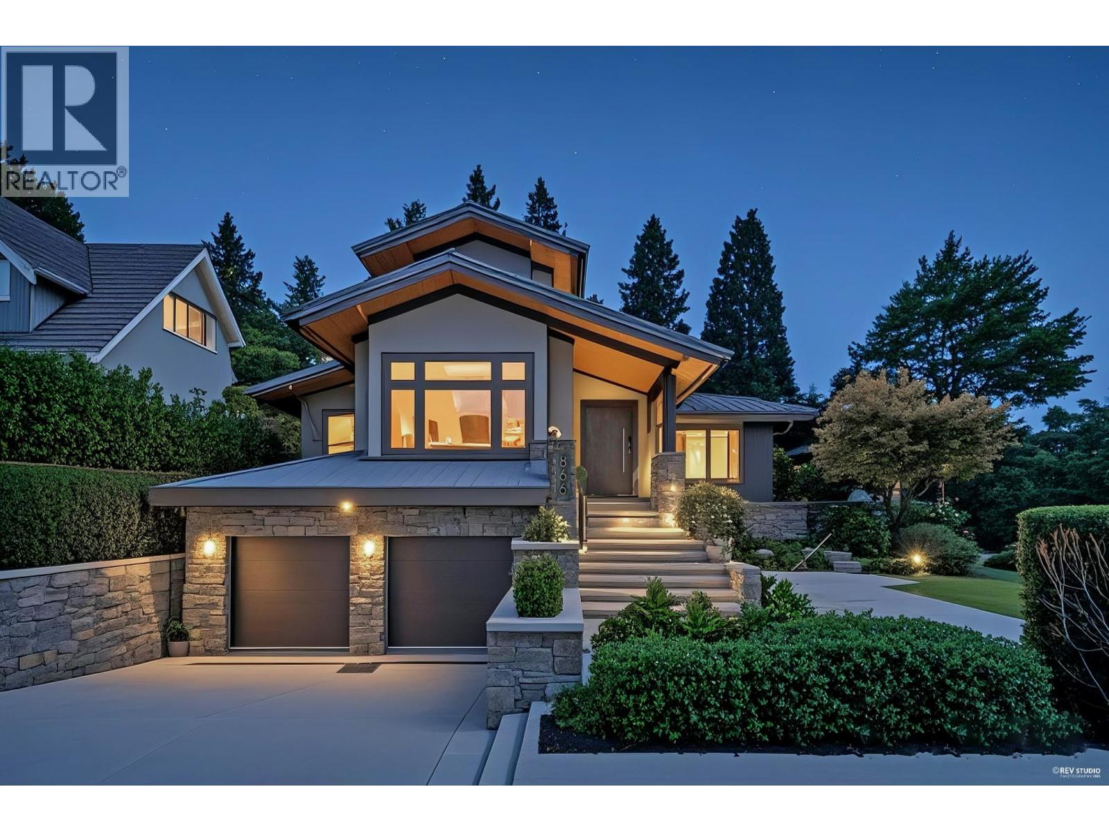 866 20th Street, West Vancouver, British Columbia  V7V 3Y8 - Photo 2 - R3039772