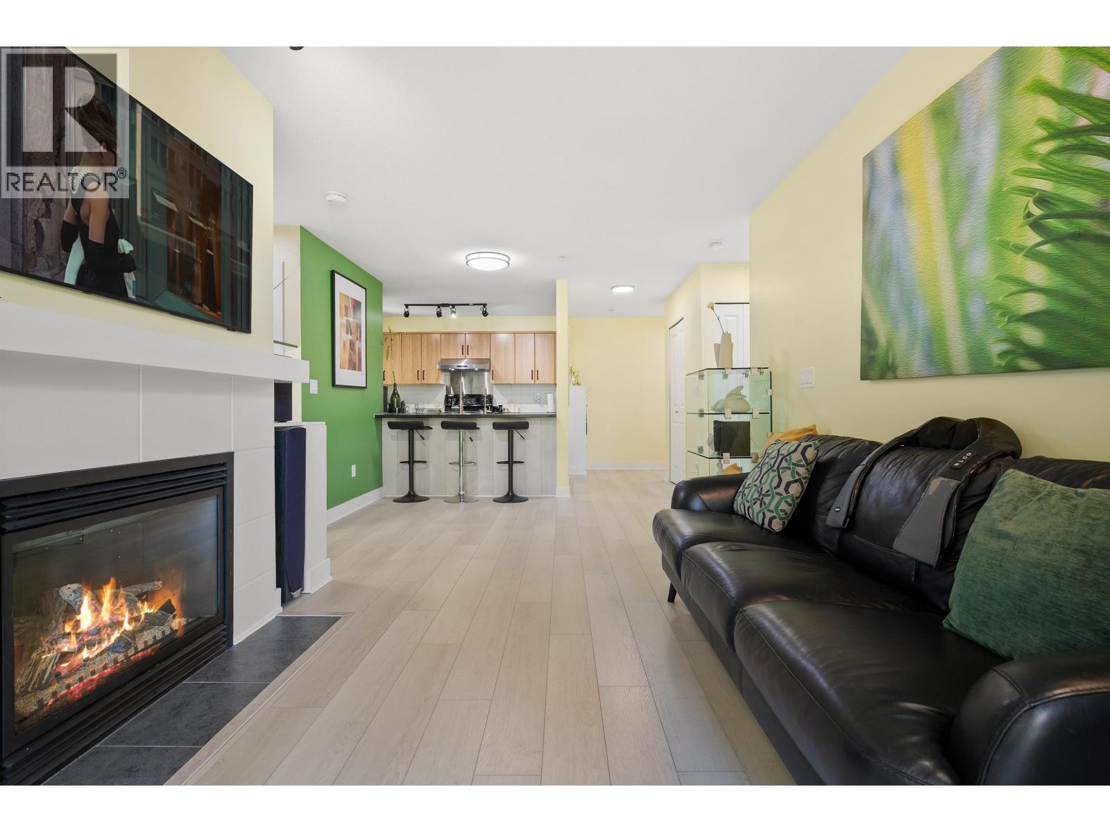 209 3240 ST JOHNS STREET, Port Moody, British Columbia