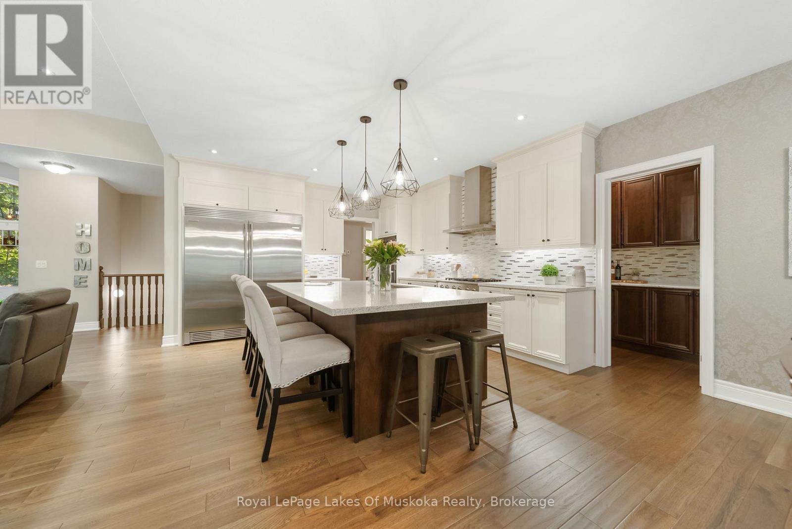 2269 Elana Drive, Severn, Ontario L3V 0C1 - Photo 17 - S12360082