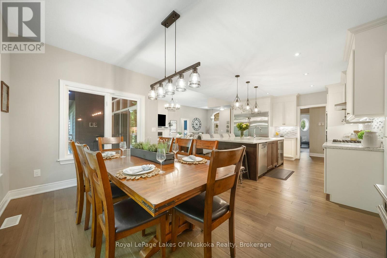 2269 Elana Drive, Severn, Ontario L3V 0C1 - Photo 19 - S12360082