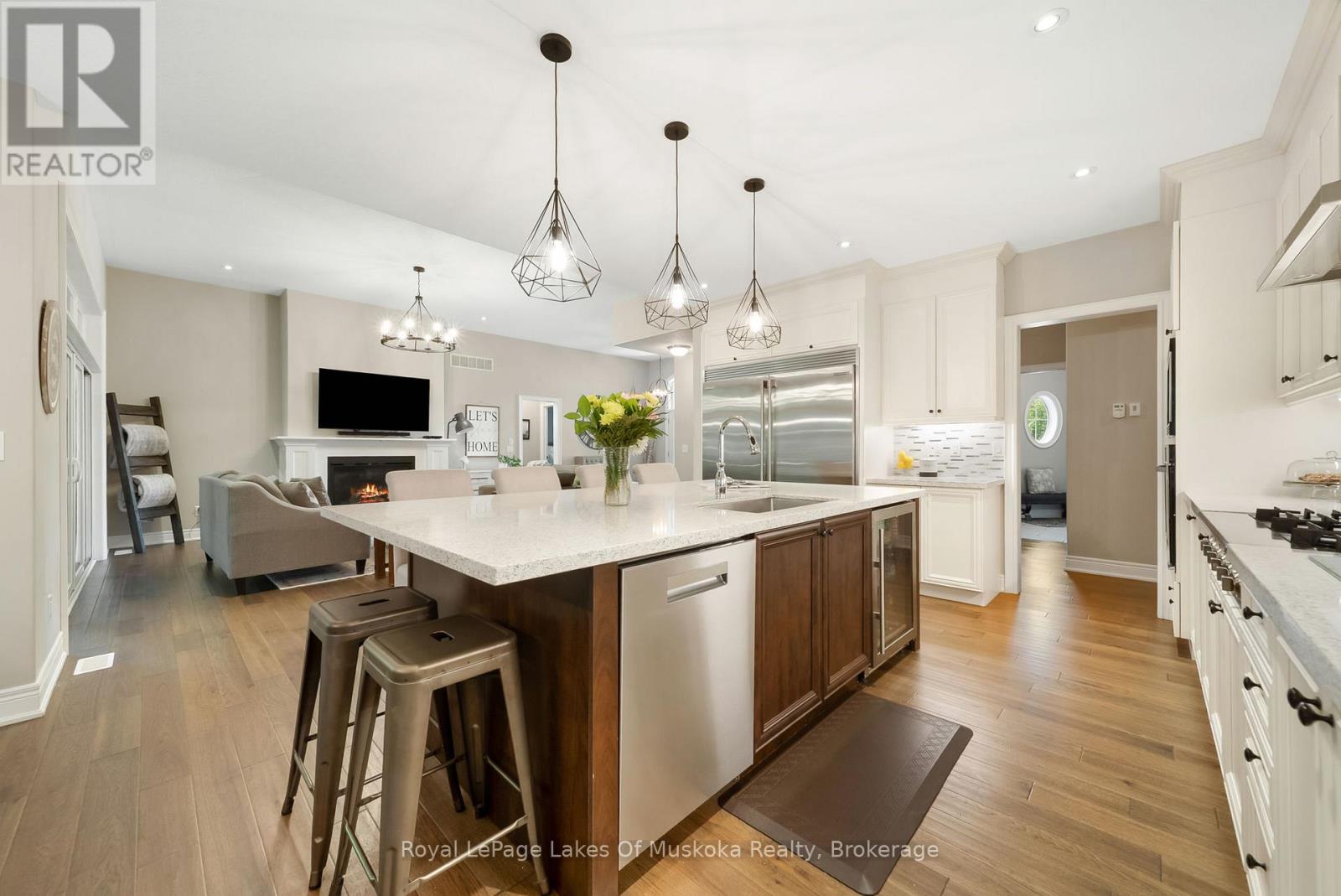 2269 Elana Drive, Severn, Ontario L3V 0C1 - Photo 14 - S12360082