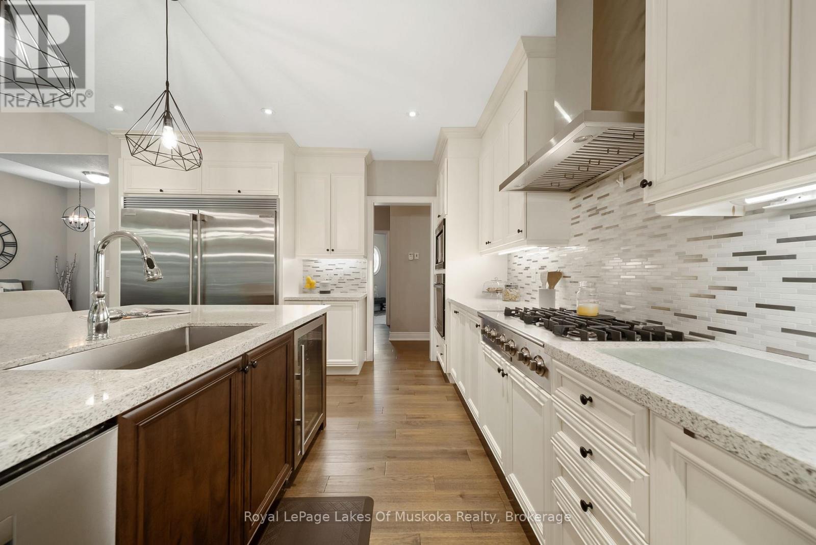 2269 Elana Drive, Severn, Ontario L3V 0C1 - Photo 15 - S12360082