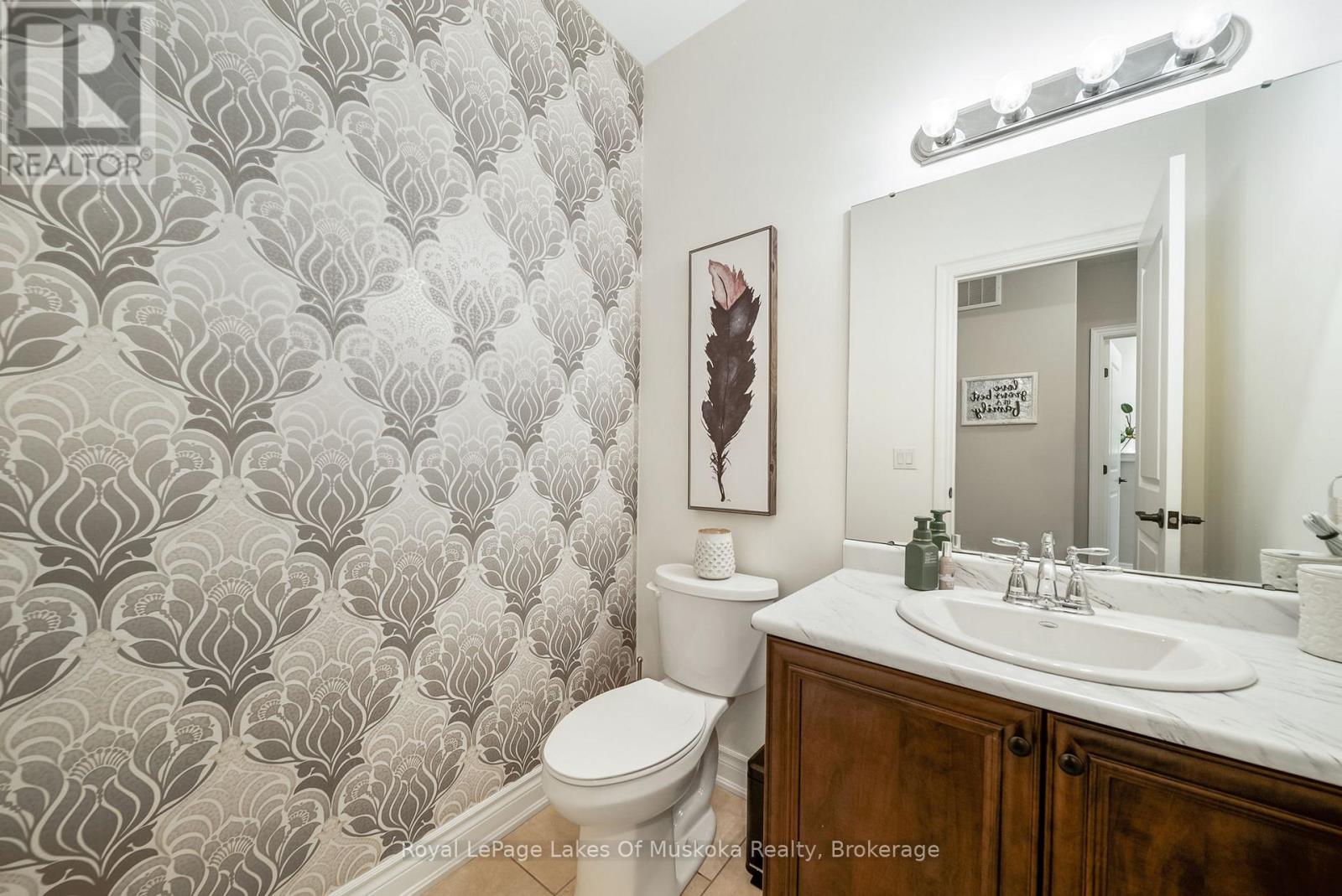 2269 Elana Drive, Severn, Ontario L3V 0C1 - Photo 24 - S12360082