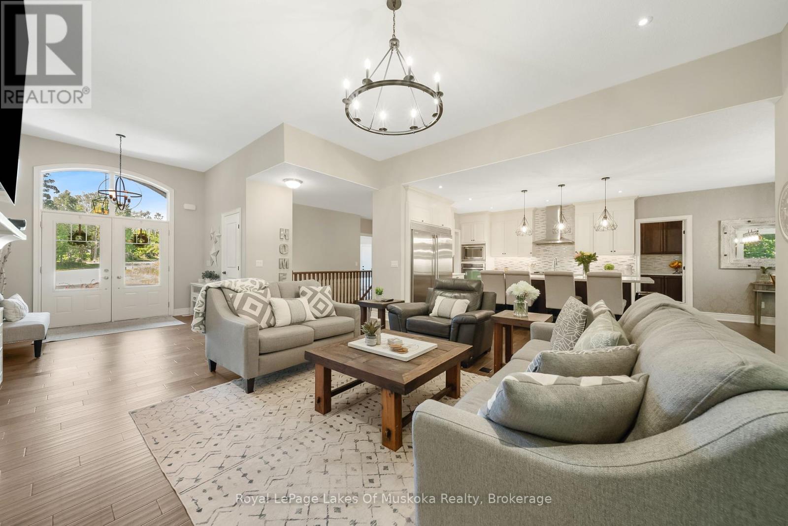 2269 Elana Drive, Severn, Ontario L3V 0C1 - Photo 9 - S12360082