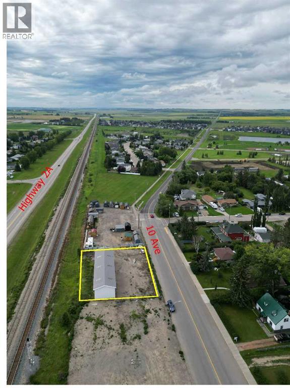 670 10 Avenue S, Carstairs, Alberta  T0M 0N0 - Photo 2 - A2250889