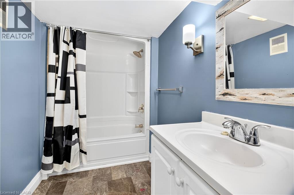 4 Rose Street, St. Catharines, Ontario  L2S 2W7 - Photo 19 - 40746790