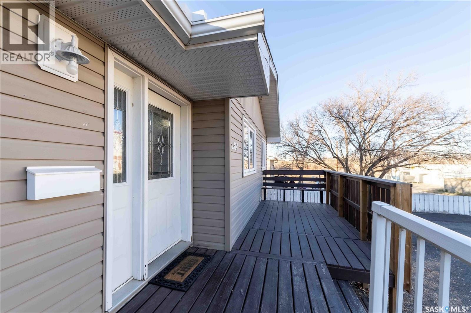 1314 Henleaze Avenue, Moose Jaw, Saskatchewan  S6H 3W2 - Photo 4 - SK011706