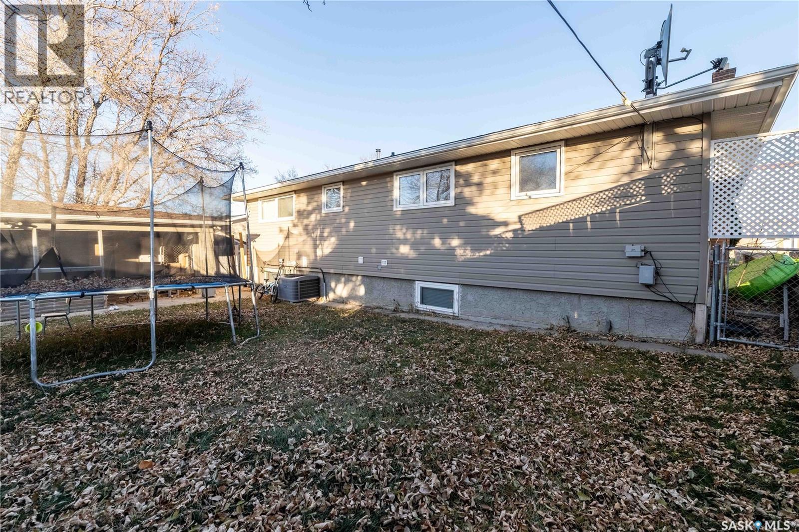 1314 Henleaze Avenue, Moose Jaw, Saskatchewan  S6H 3W2 - Photo 45 - SK011706