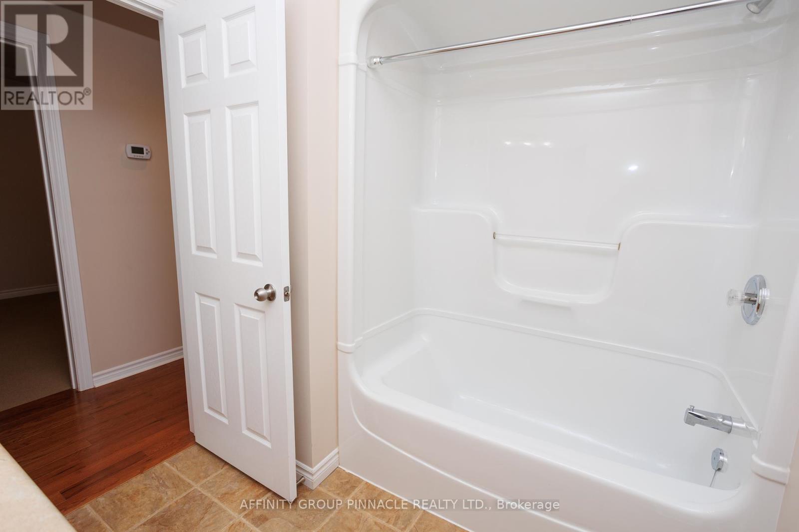 10 Champlain Boulevard, Kawartha Lakes, Ontario  K9V 0H9 - Photo 14 - X12360216