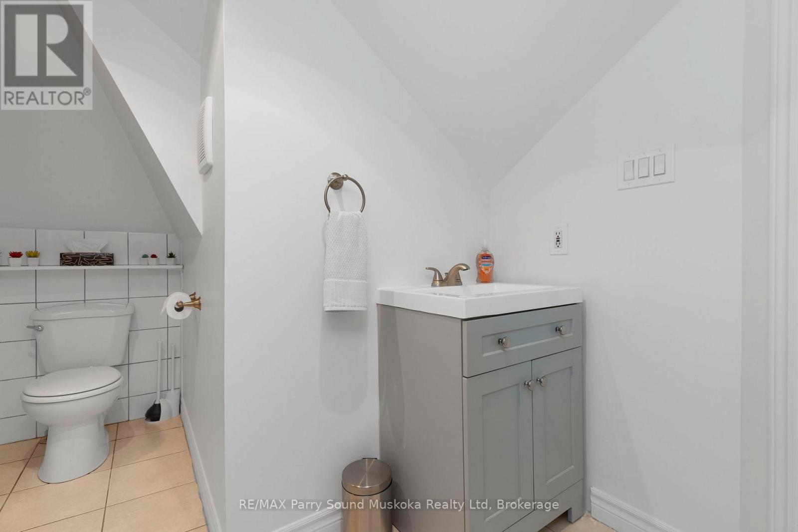 97 James Street, Parry Sound, Ontario  P2A 1T7 - Photo 23 - X12328774