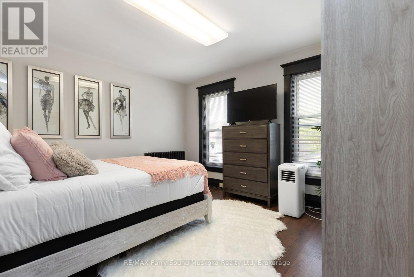 97 James Street, Parry Sound, Ontario  P2A 1T7 - Photo 5 - X12328774