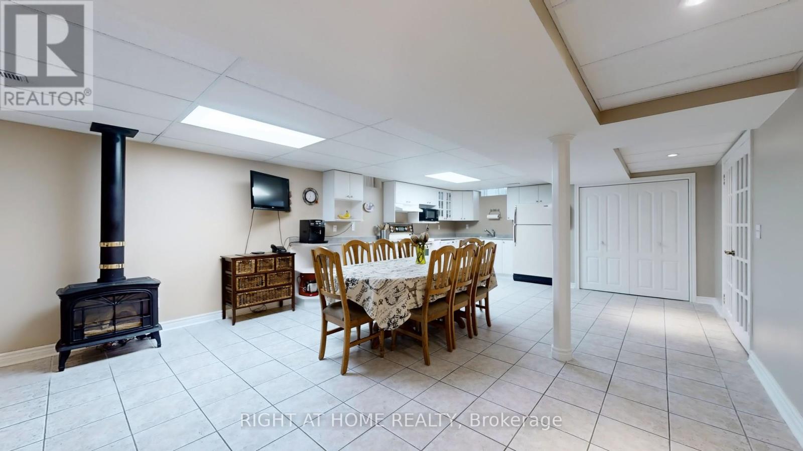 102 Mullis Crescent, Brampton, Ontario  L6Y 4T1 - Photo 30 - W12334754