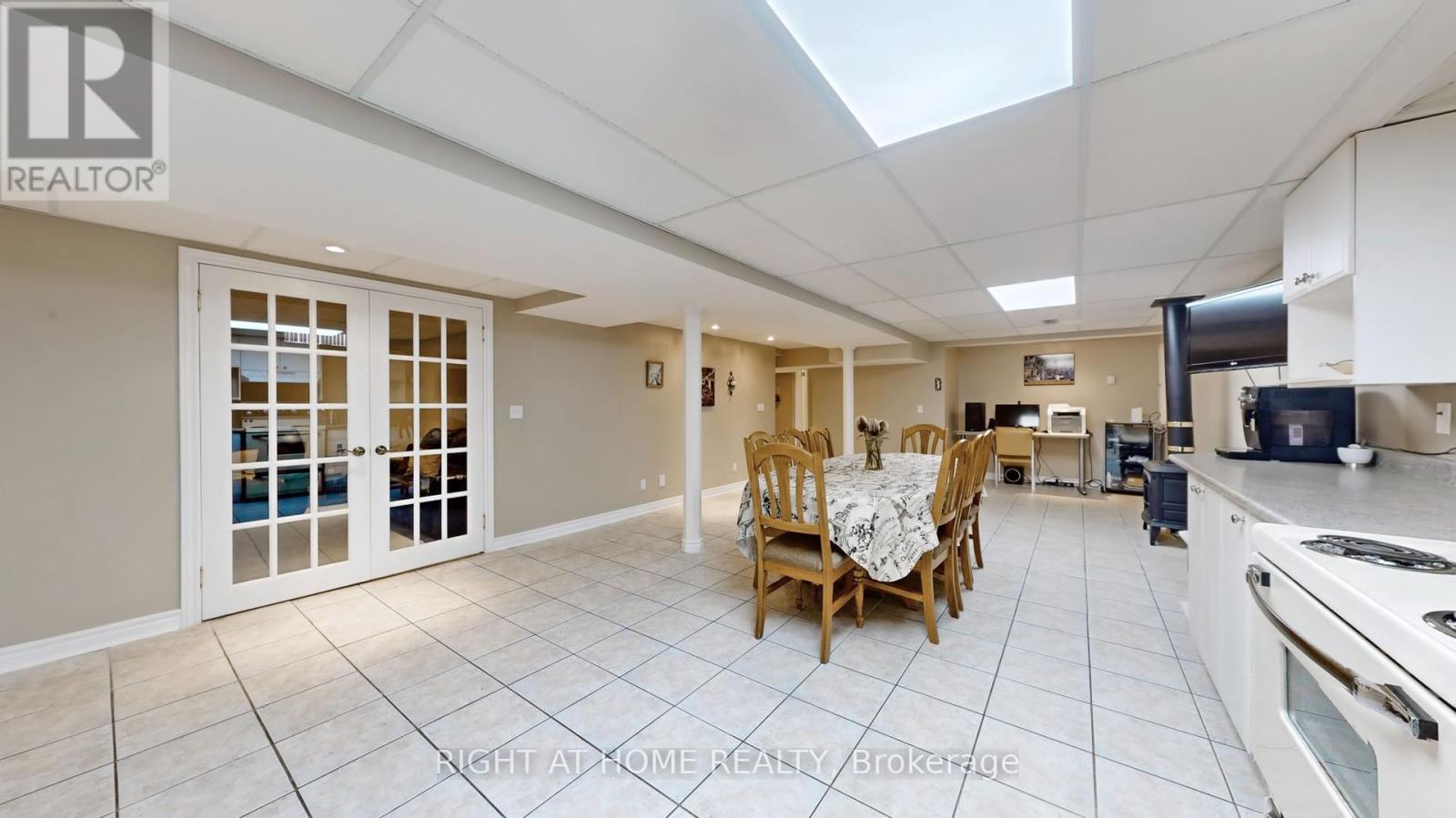 102 Mullis Crescent, Brampton, Ontario  L6Y 4T1 - Photo 32 - W12334754
