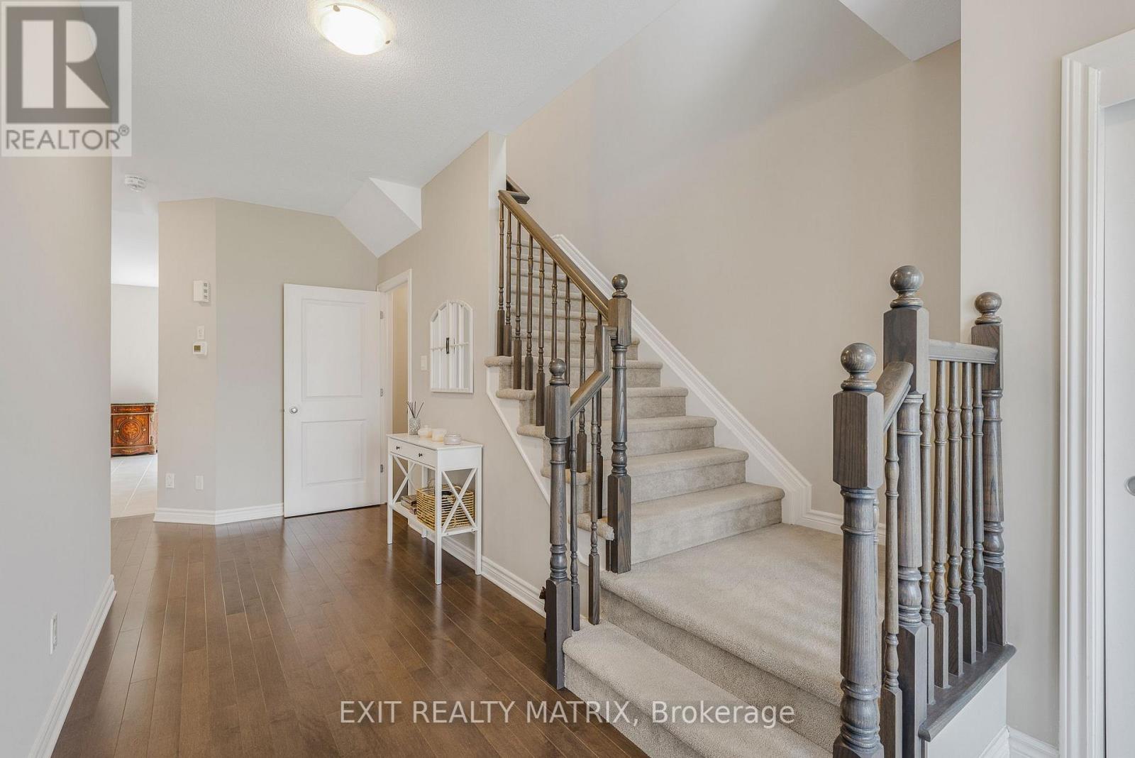 Property at 682 DECOEUR DRIVE image 4