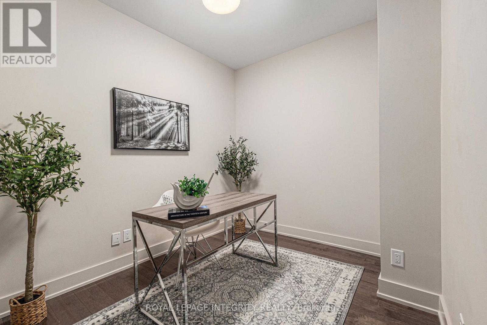 304 - 98 Richmond Road, Ottawa, Ontario  K1Z 0B2 - Photo 6 - X12360223