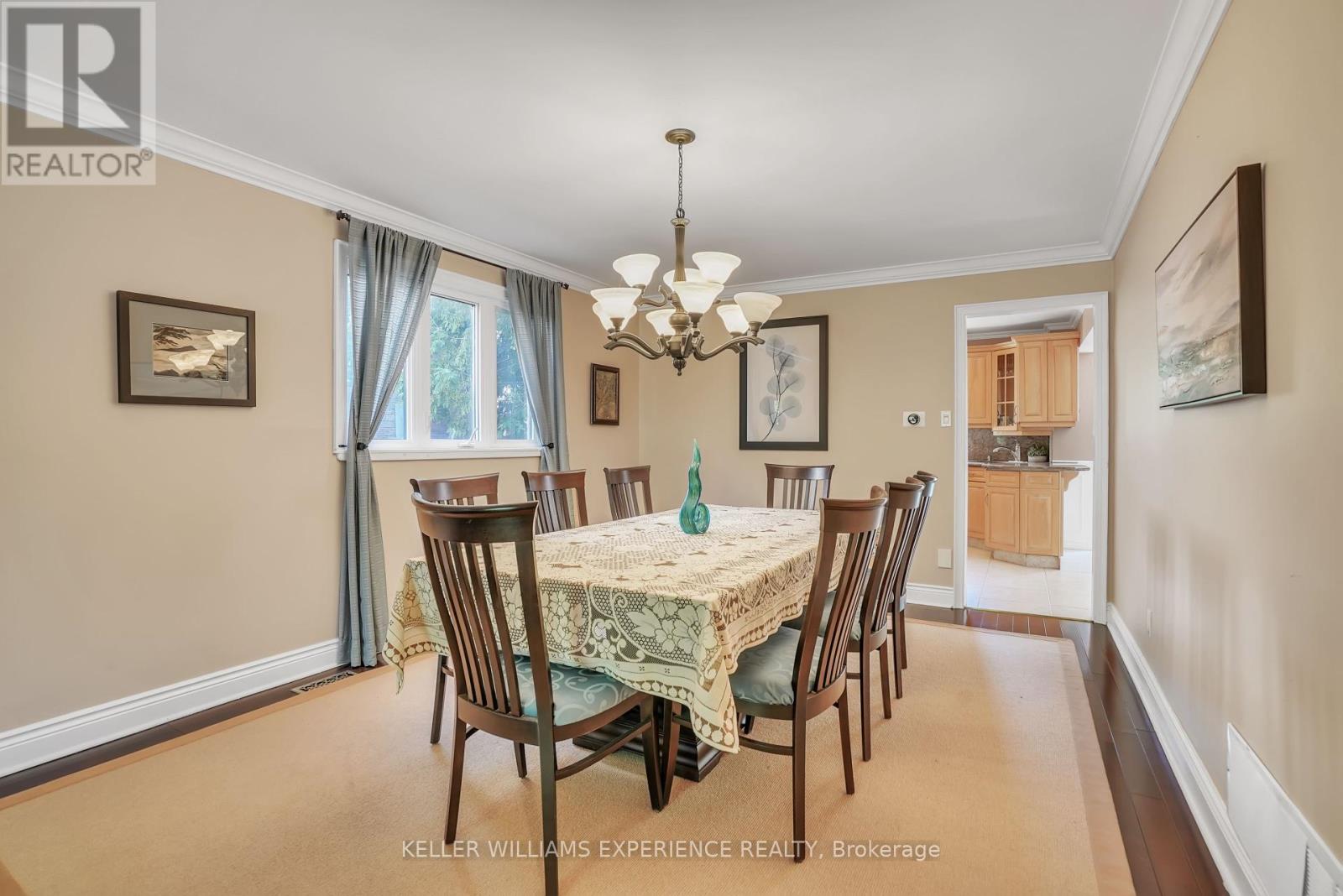 43 Waterhouse Way, Richmond Hill, Ontario  L4C 9H5 - Photo 6 - N12222553