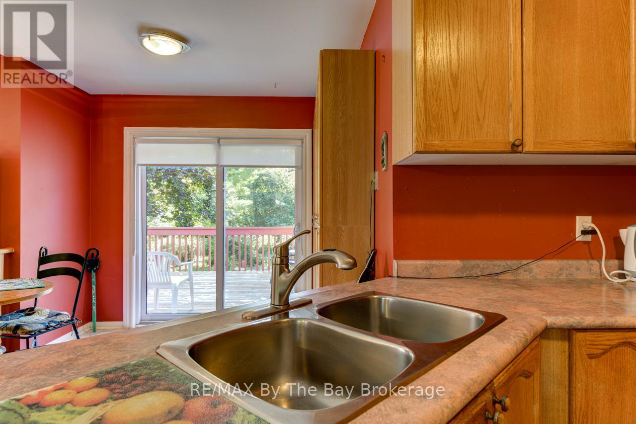 26 Timberland Crescent, Wasaga Beach, Ontario  L9Z 1G7 - Photo 17 - S12360156