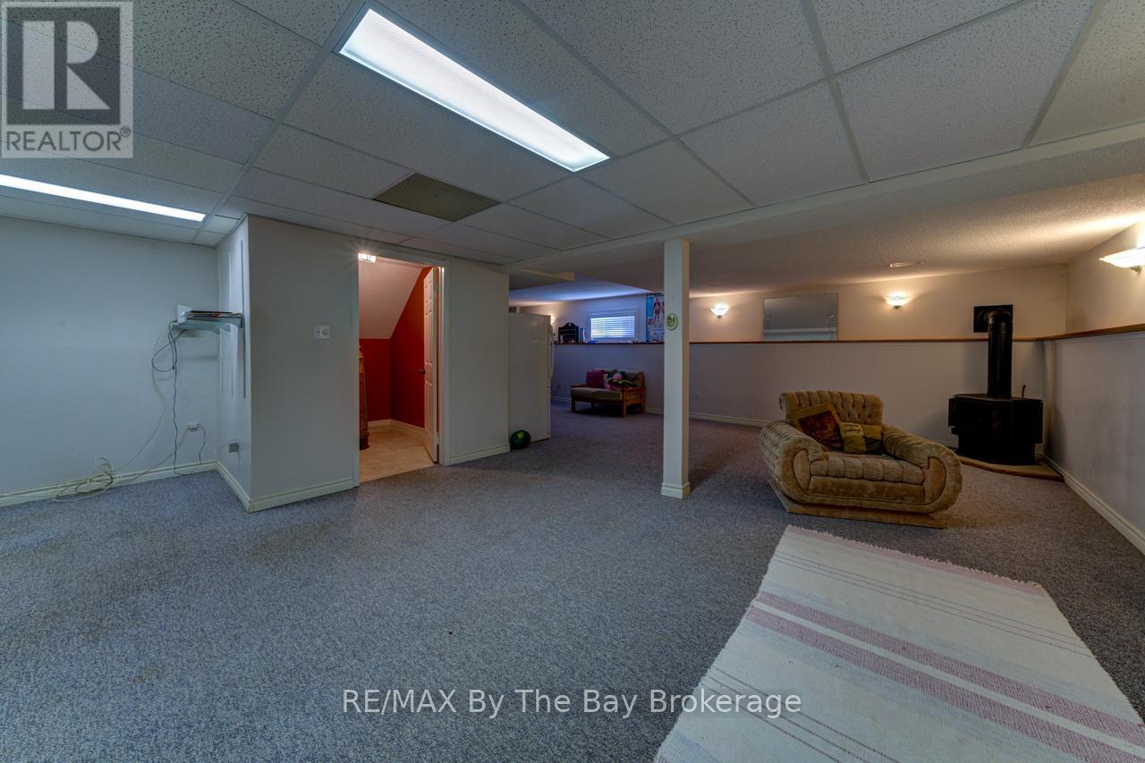 26 Timberland Crescent, Wasaga Beach, Ontario  L9Z 1G7 - Photo 28 - S12360156