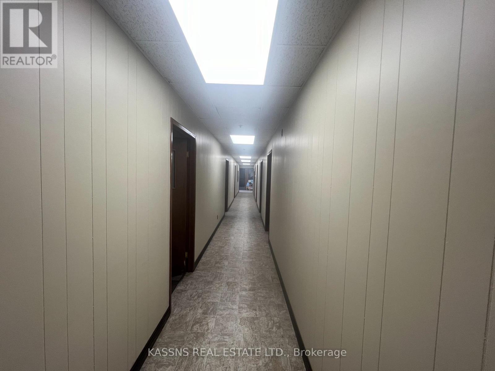 37 Mill Street W, Chatham-Kent, Ontario  N7M 2R3 - Photo 3 - X12360112