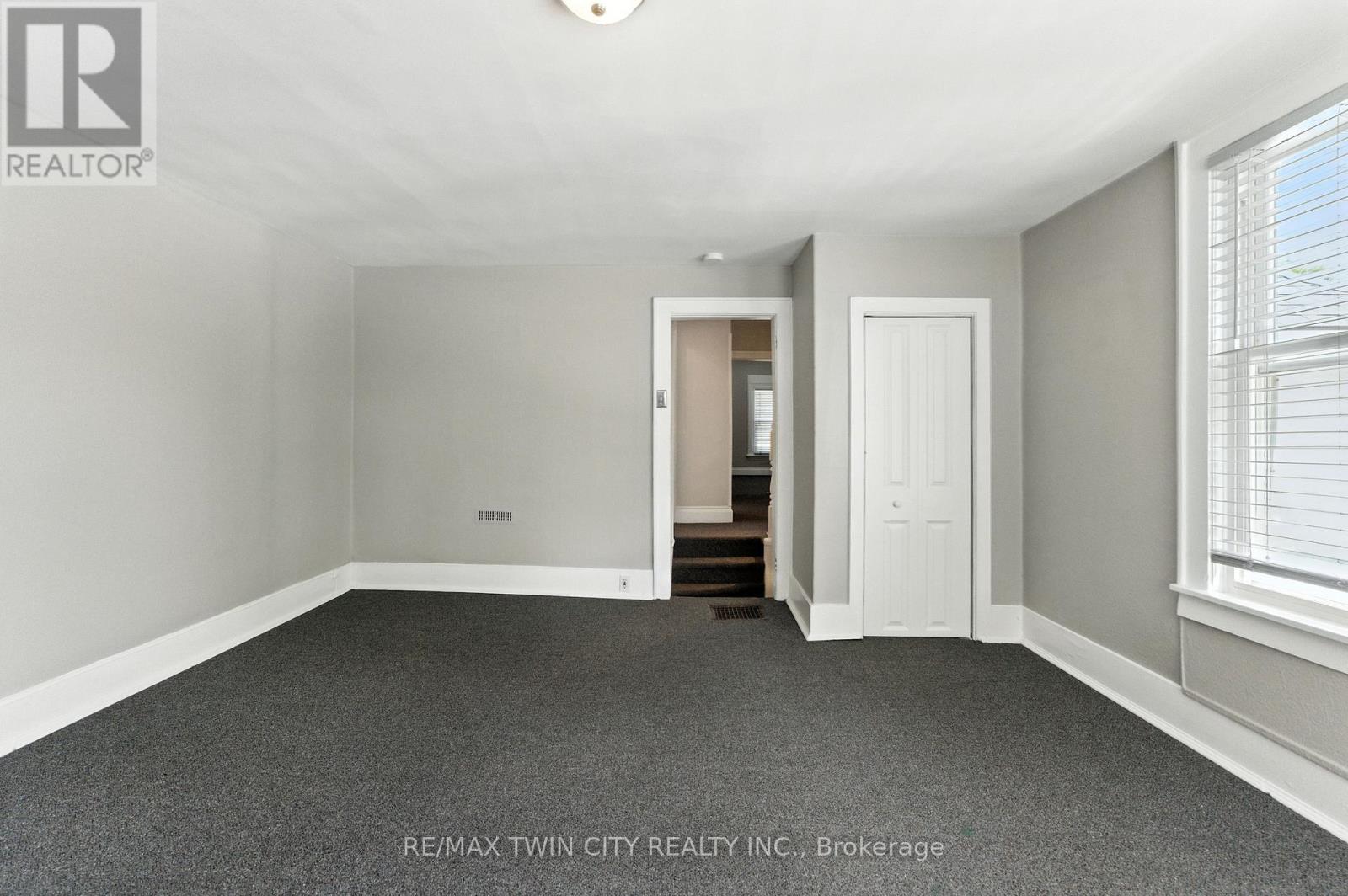 39 Allenby Avenue, Brantford, Ontario  N3S 1R1 - Photo 25 - X12360134