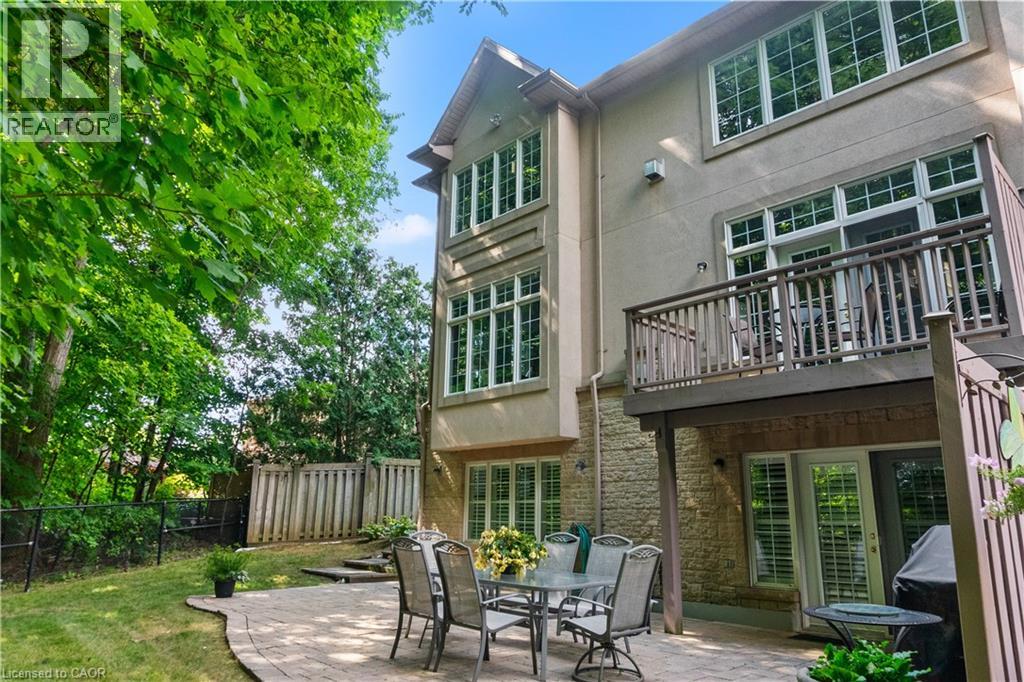 2303 Hill Ridge Court Unit# 16, Oakville, Ontario  L6M 3N3 - Photo 3 - 40762761