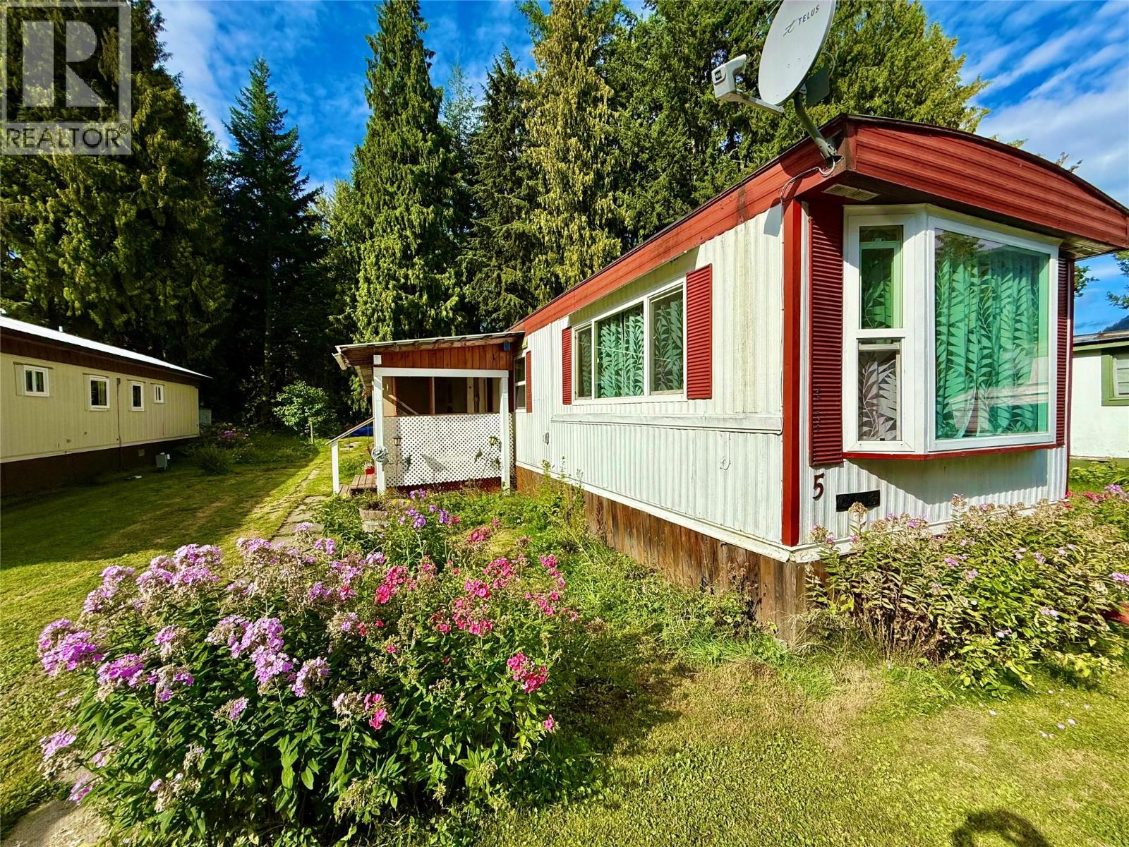 469 Main Street Unit# 5, Sicamous, British Columbia