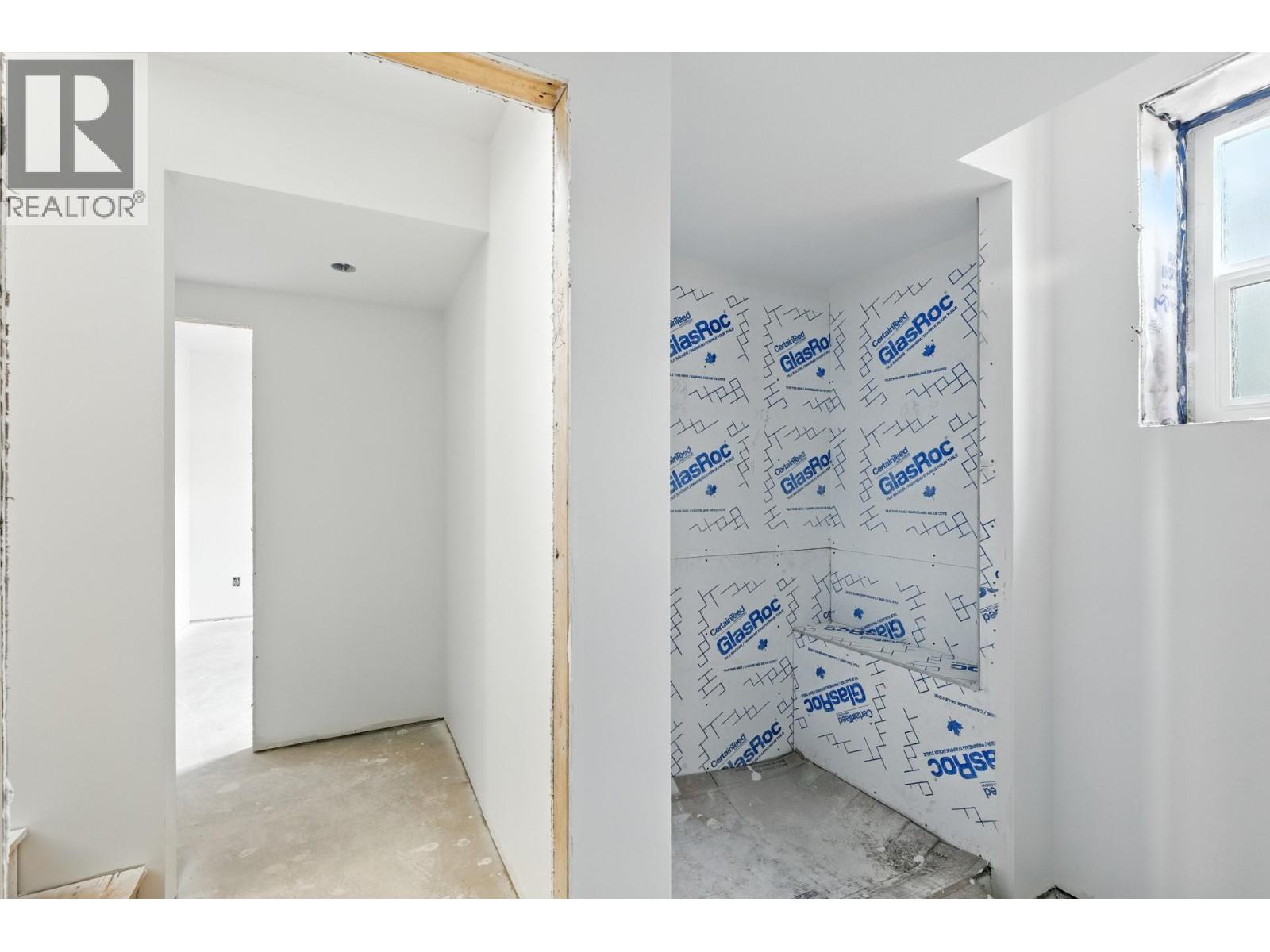 2208 Surrey Road, West Kelowna, British Columbia  V1Z 2L3 - Photo 32 - 10359655